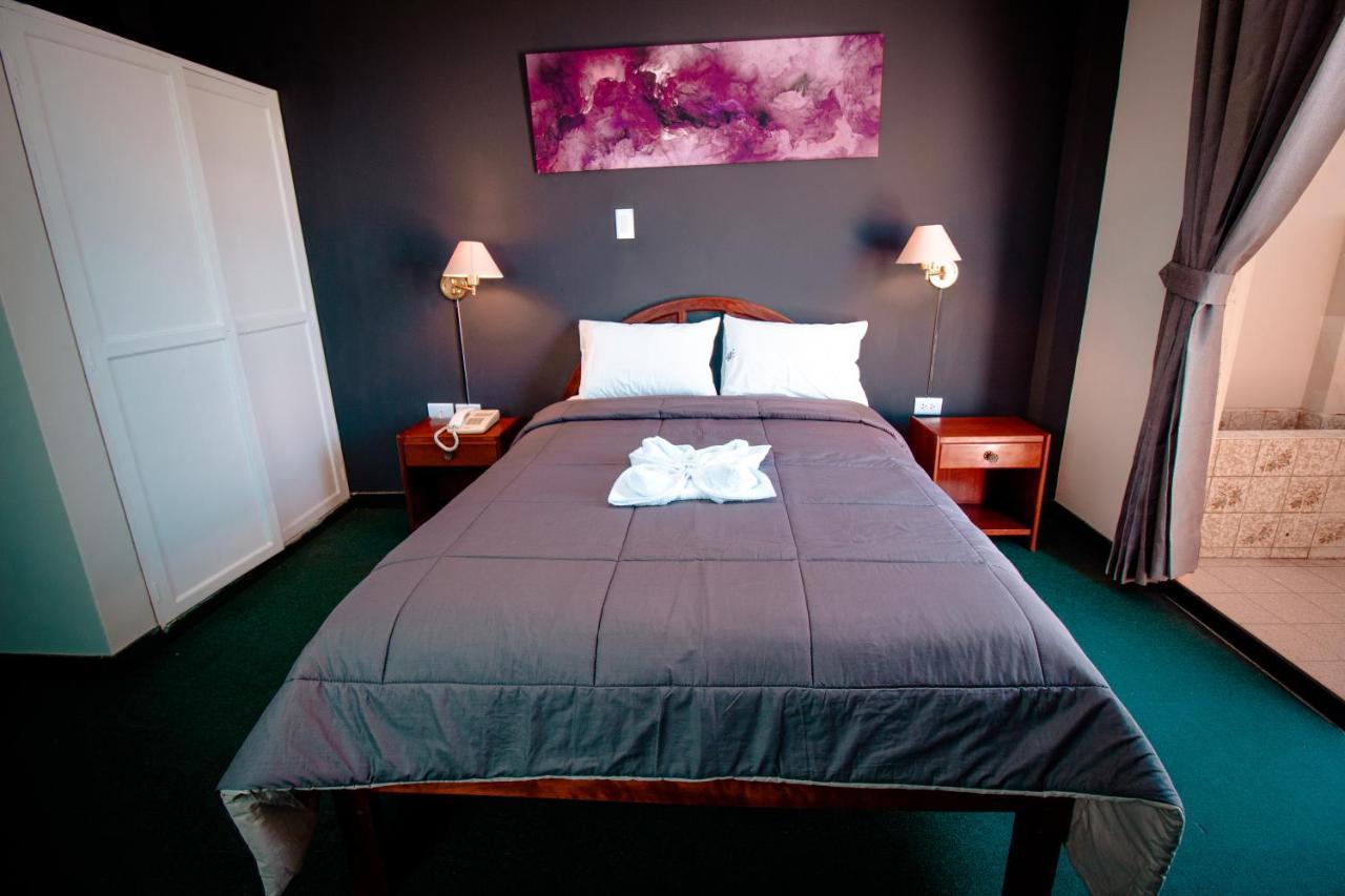 Saint Germain Hotel Trujillo Eksteriør billede